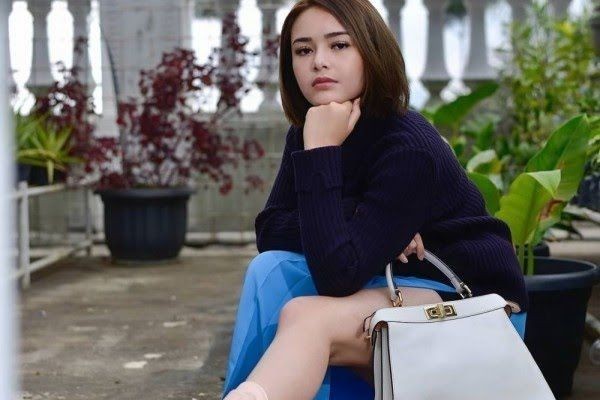 Sekilas Biasa Aja, tapi 10 Harga Outfit Amanda Manopo Bikin Nangis