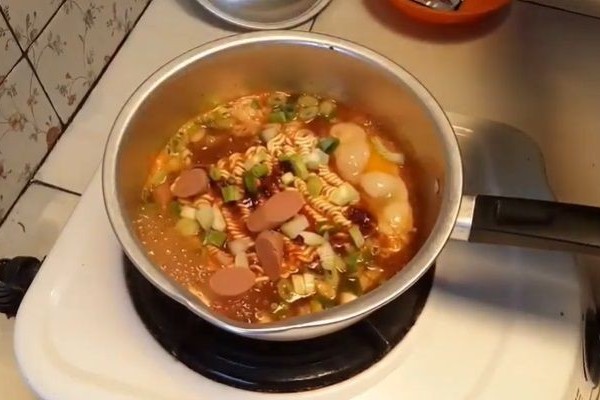 Resep Ramen Indomie Murah Meriah dan Mantul Nikmatnya