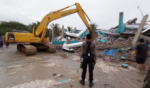 [UPDATE] 12 Orang Meninggal, 300 Rumah Rusak akibat Gempa di Sulbar