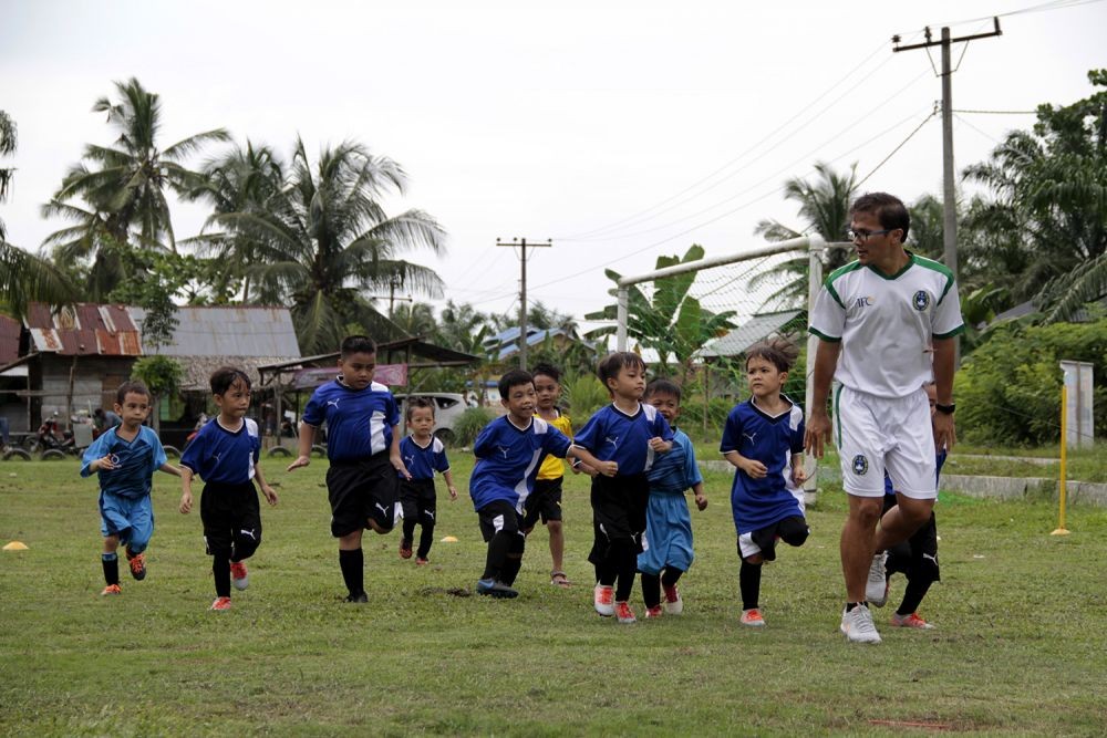 Berlisensi B AFC, Eks Kapten PSMS Latih Sepakbola Anak Usia Dini