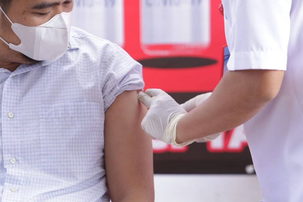 Pfizer Tidak Masuk Daftar Vaksin Halal MUI, Warga Enggan Booster