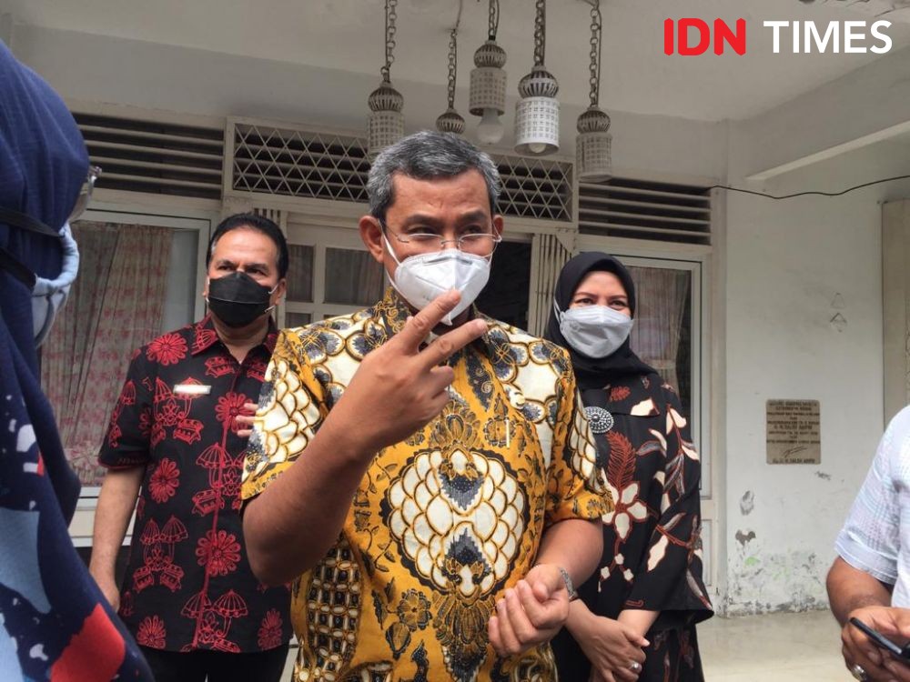 Vaksinasi di Medan Dimulai, Plt Wali Kota Akhyar Tak Ikut Disuntik