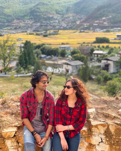 9 Momen Romantis Shaheer Sheikh dan Ruchikaa Kapoor di Bhutan