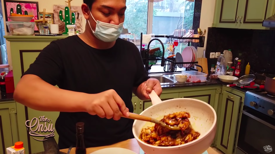 10 Momen Dava MasterChef Masak untuk Keluarga Ruben Onsu, Koki Pribadi