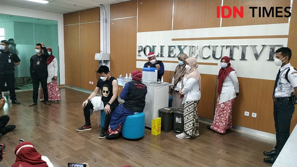 15.403 Nakes di Bandung Sudah Disuntik Vaksin Sinovac Dosis Pertama 