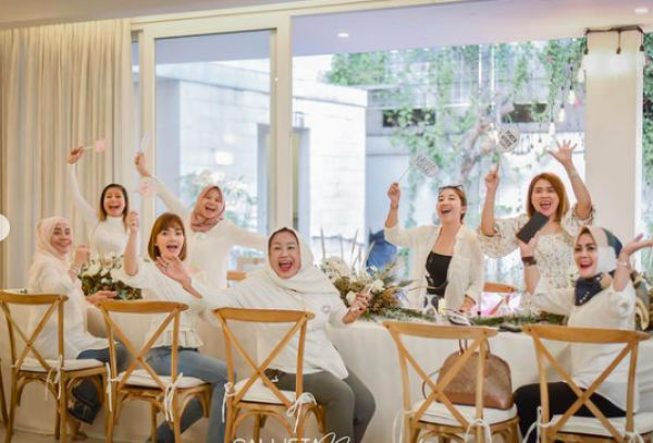 Siap Jadi Istri Vicky, 10 Momen Seru Bridal Shower Kalina Ocktaranny