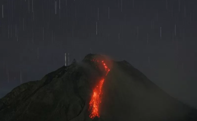 Sejak Januari 2021, Gunung Sinabung Karo Sudah 50 Kali ‘Batuk’