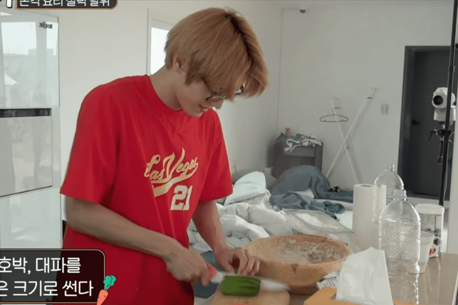 Idol KPop yang Jago Masak, Skill-nya Bak Chef Bintang Lima