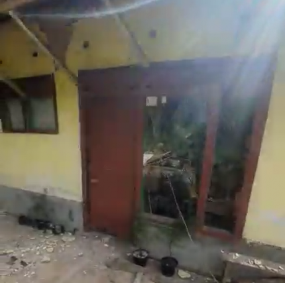 Gempa di Malang Bikin Warga Berhamburan, Rumah Rusak