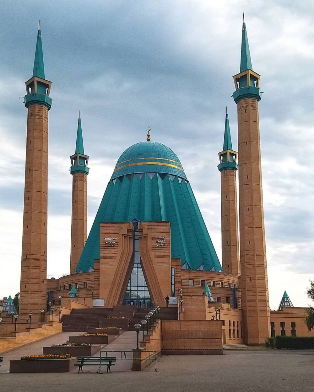 Masjid Unik Paling Indah Se Asia