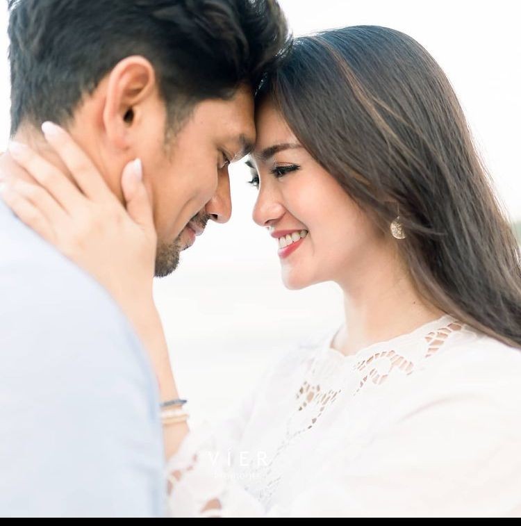 10 Pasangan Artis yang Jalani Ramadan Pertama sebagai Suami Istri