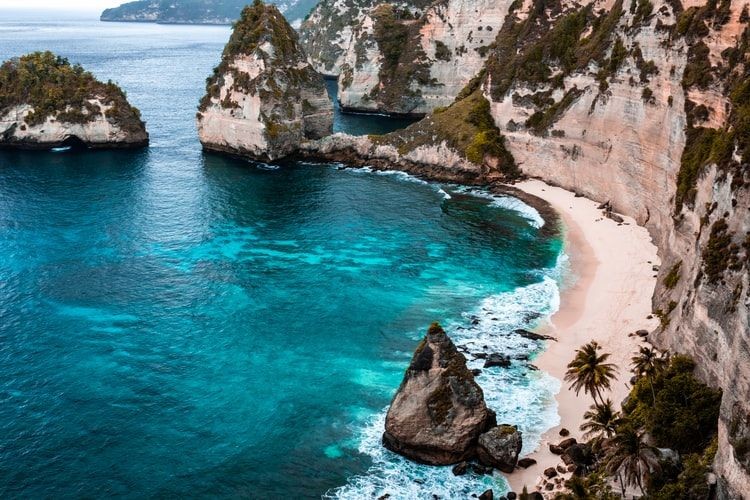 8 Rekomendasi Paket Wisata ke Nusa Penida Bali, Lagi Promo dan Murah