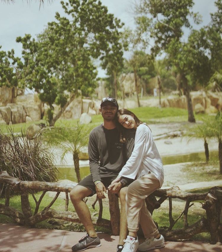Sah Dilamar! 10 Potret Intim Faradilla Yoshi dan Bryan McKenzie