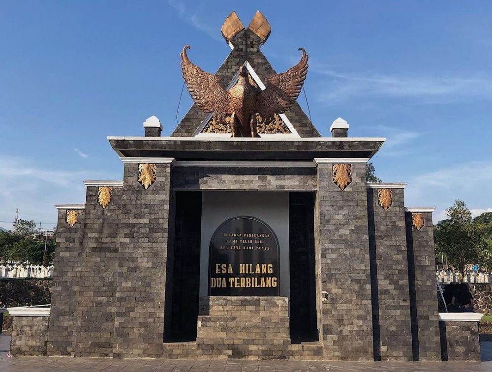 4 Fakta Menarik Taman Makam Pahlawan Cikutra Bandung