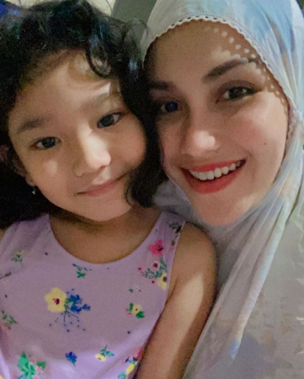 Bikin Pangling, 9 Biduan Dangdut Indonesia yang Tampil Berhijab