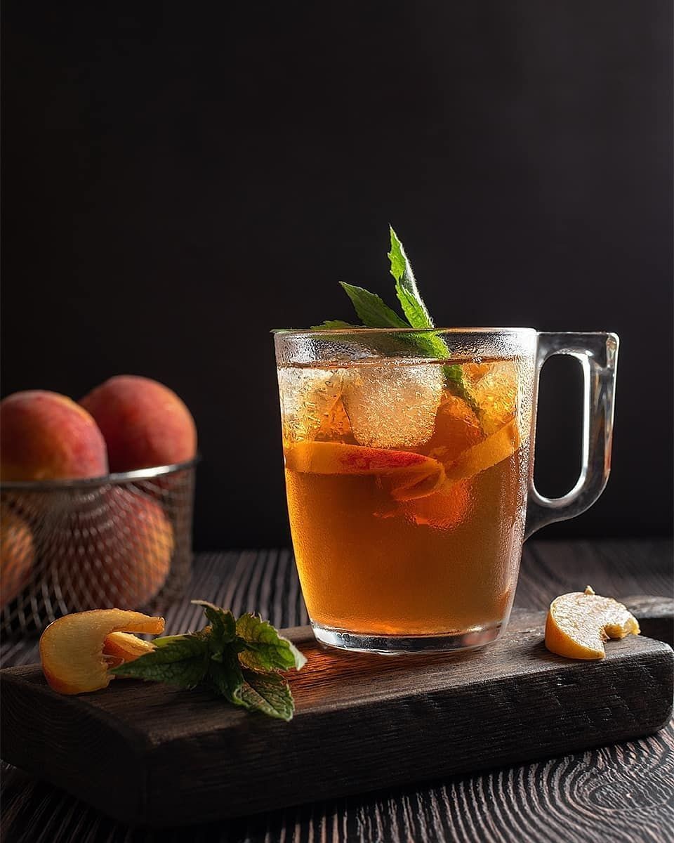 Menggiurkan! 10 Foto Es Teh yang Bisa Uji Keimanan Orang Puasa