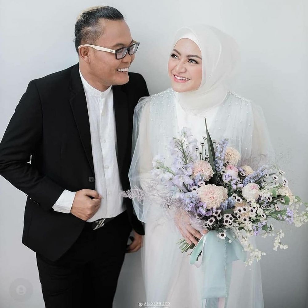 10 Potret Momen Romantis Sule dan Nathalie Hoscher