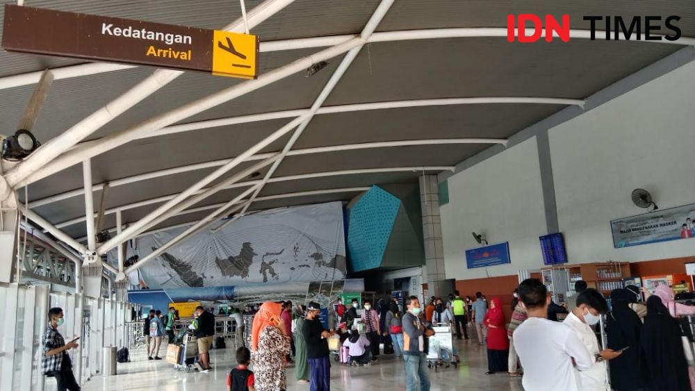 Penjemput Jemaah Haji Plus Bikin Keributan di Bandara Hasanuddin