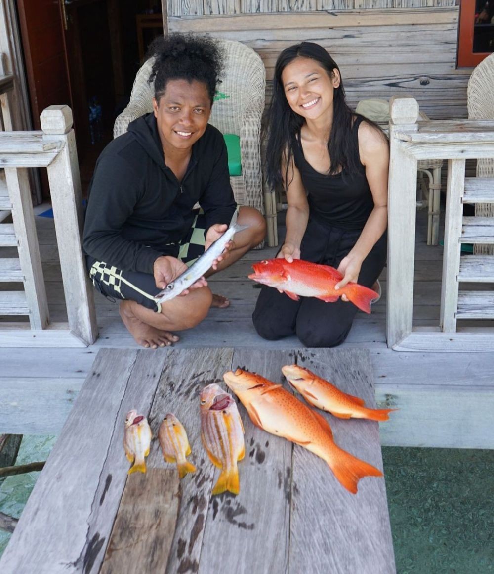 Tunggu Restu Mertua, 10 Potret Arie Kriting dan Indah ke Raja Ampat