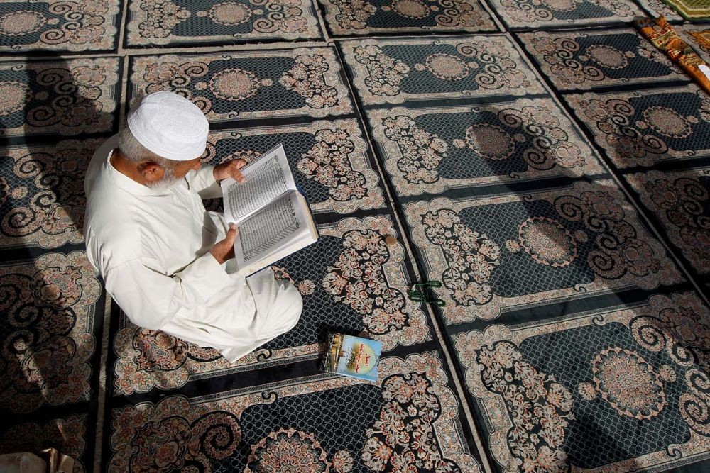 Peneliti BRIN Digitalisasi 19 Manuskrip Quran Demak dan Ponorogo