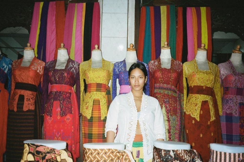 Wow, 12 Potret Artis Masa Kini yang Berkebaya bak Kartini