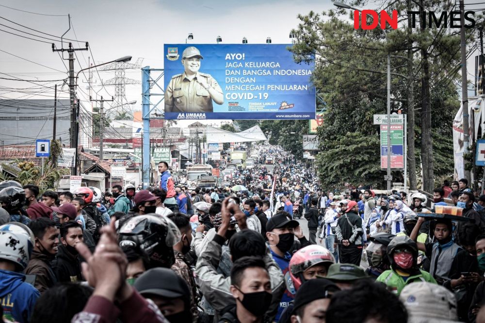 Jelang Idul Fitri, Puluhan Buruh di Bandung Barat Kena PHK Sepihak