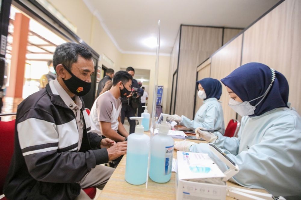 Angka Vaksinasi Lansia di Kabupaten Bandung Baru 1,9 Persen