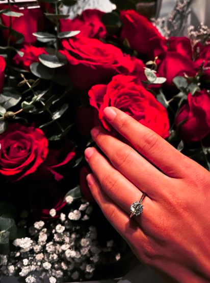So Sweet, 10 Foto Romantis Erick Iskandar Akhirnya Lamar Vanessa Lima