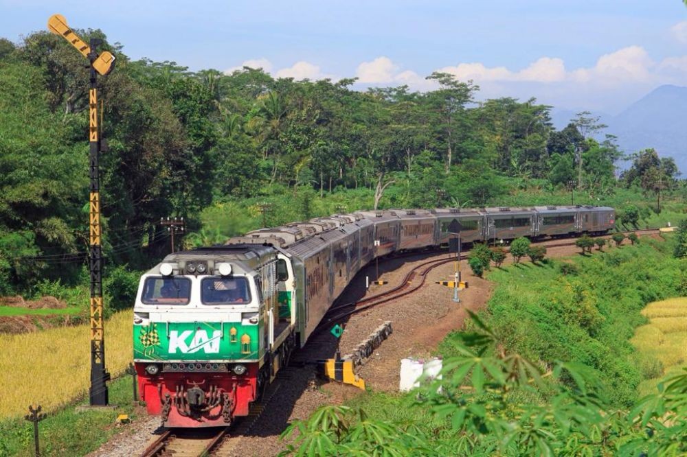 Catat! Aturan Naik Kereta Api Jarak Jauh dari Daop 8 Surabaya