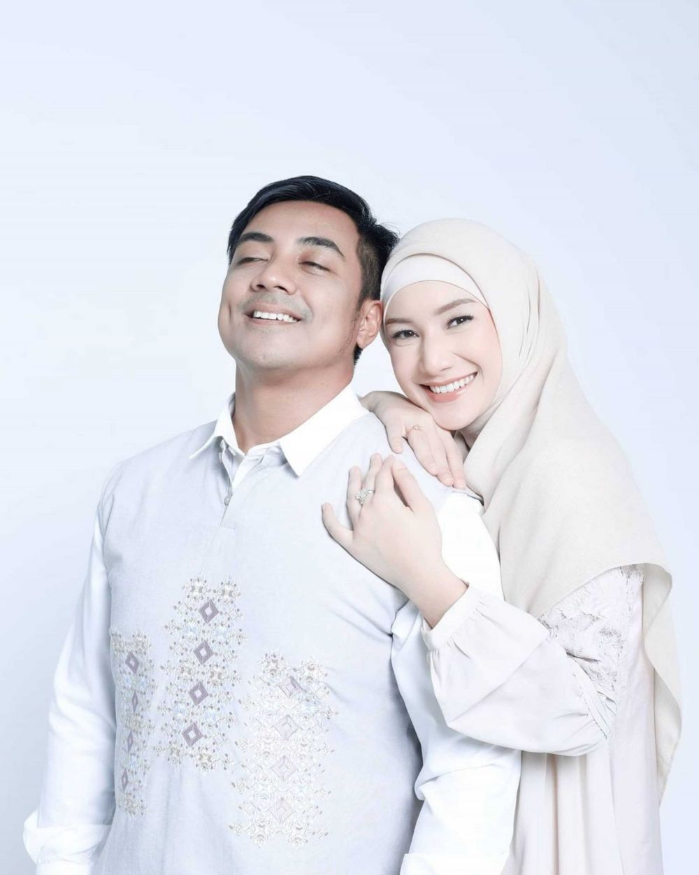 10 Istri Ustaz Selebriti Yang Jalani Puasa Ramadan 2021 1767