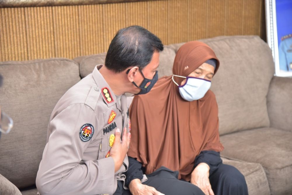 Polda Lampung Beri Pendampingan Psikologis Keluarga KRI Nanggala-402