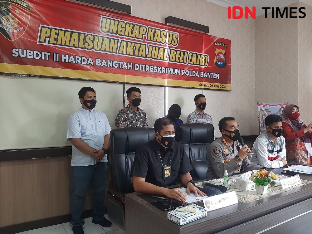 Palsukan Tanda Tangan Camat di AJB, Pegawai Kecamatan Raup Rp1,3 M 