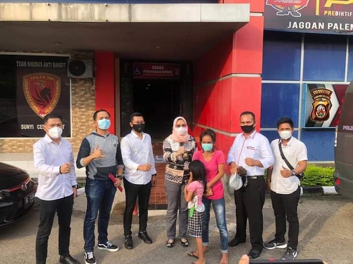 Viral, Nenek Suryani Warga Palembang Paksa Cucunya Mengemis