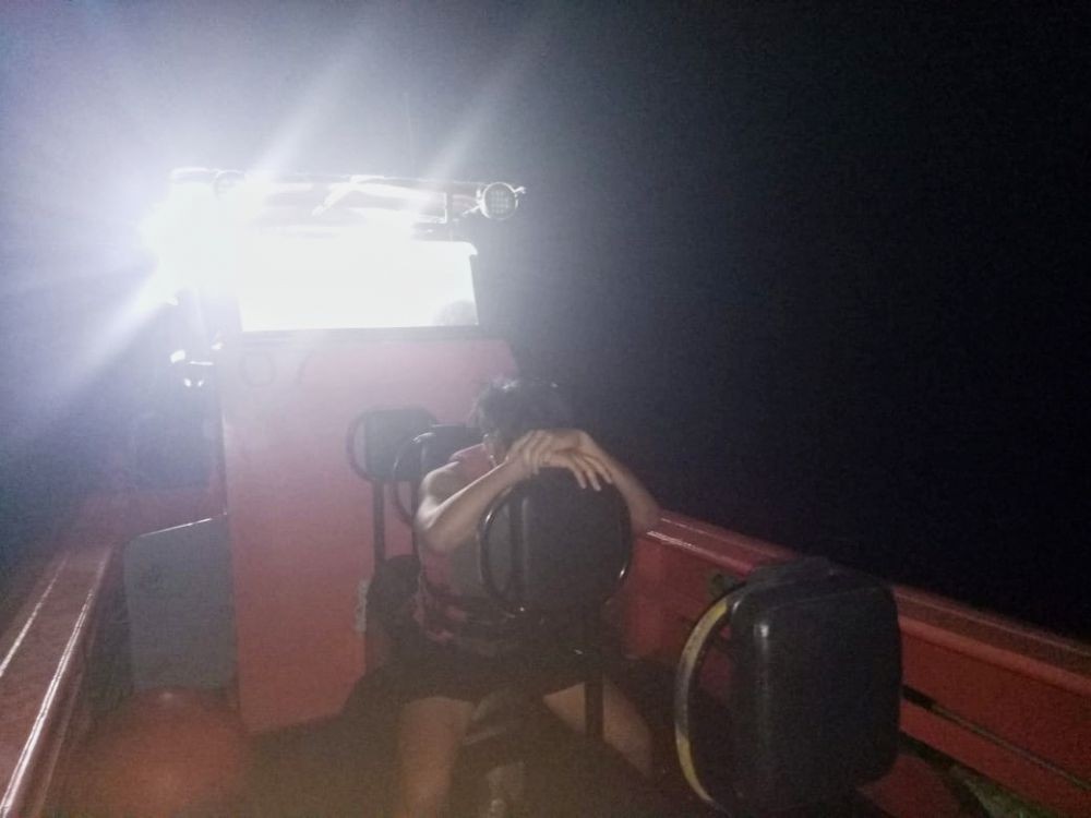 Kehabisan BBM, Dua Pengendara Jetski Terapung di Perairan Nusa Penida 