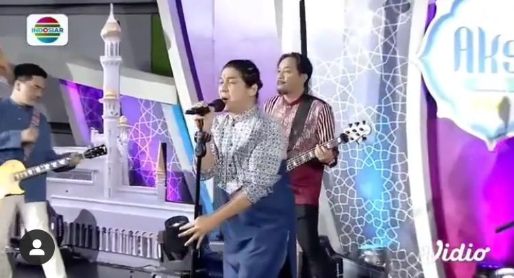 10 Potret Terbaru Pasha Ungu dari Rambut Klimis hingga Awut-awutan