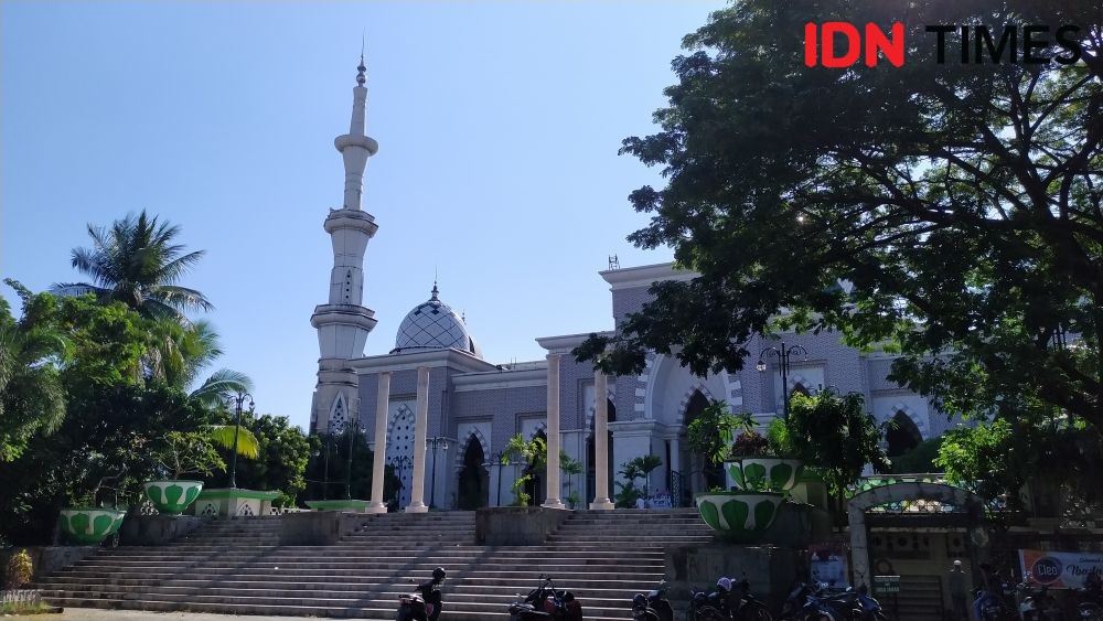 Jemaah Bisa Salat Malam dan Iktikaf Ramadan di Masjid Raya Makassar