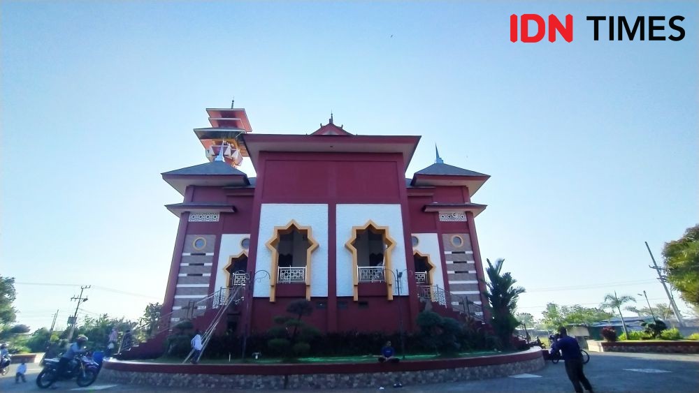 Indahnya Arsitektur Masjid Cheng Hoo Makassar, Instagrammable Banget!