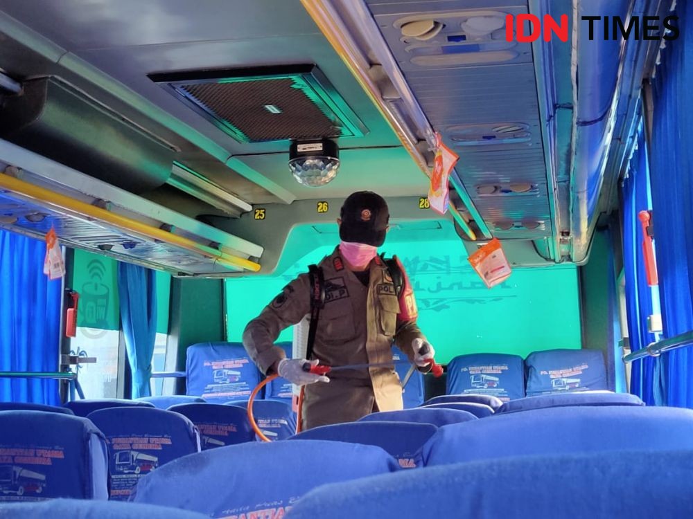 Bus AKDP Terminal Rajabasa Akan Disetop, Sopir Keberatan