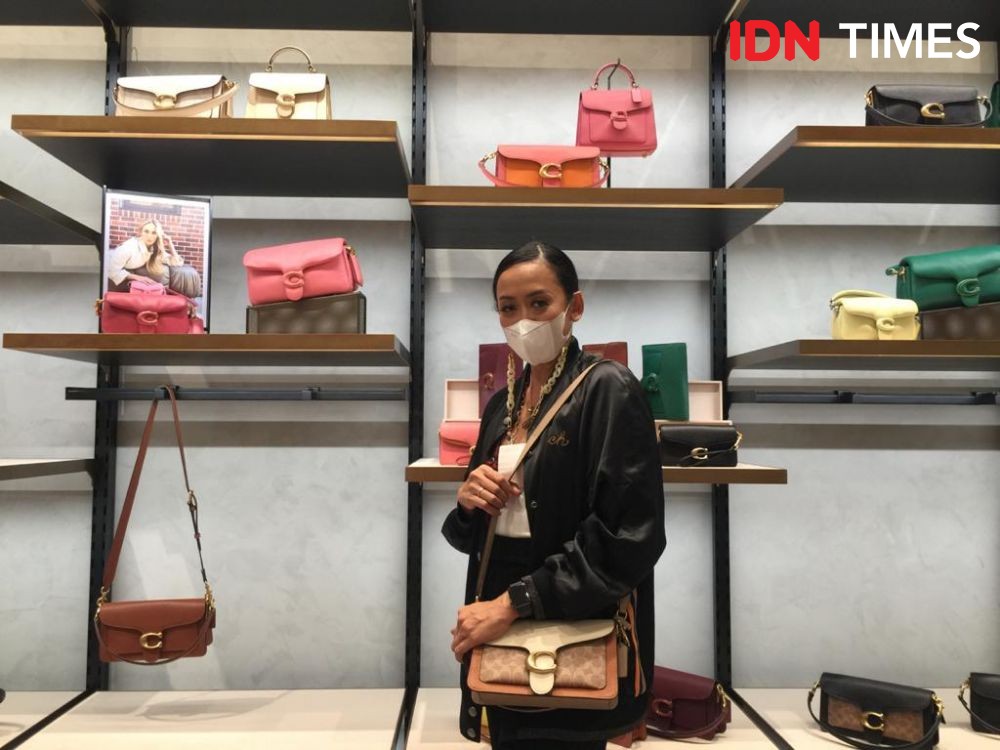 Gak Perlu Jauh ke KL untuk Belanja, Coach Hadir di Delipark Mall Medan