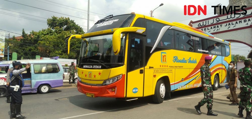 Baru 2 Pekan, 151 Kendaraan Diminta Putar Balik dari Lampung