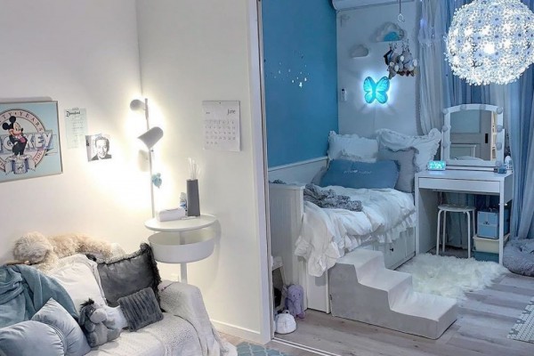 Bak Tinggal di Pantai! 10 Inspirasi Kamar Tidur Bertema Biru Pastel