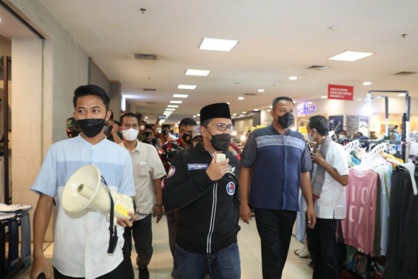 Danny Geram, Ancam Cabut Izin Mal di Makassar yang Melanggar Prokes