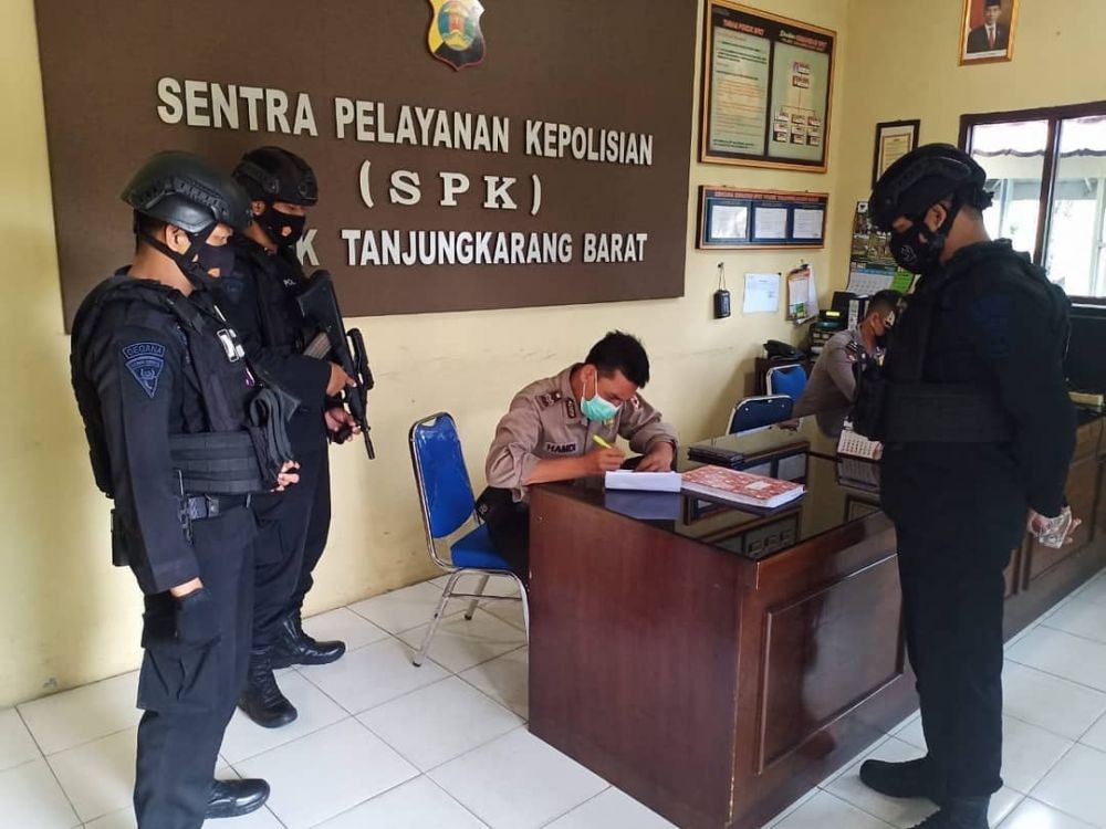 Kriminalitas Kian Marak, Gegana Satbrimob Polda Lampung Gelar Patroli