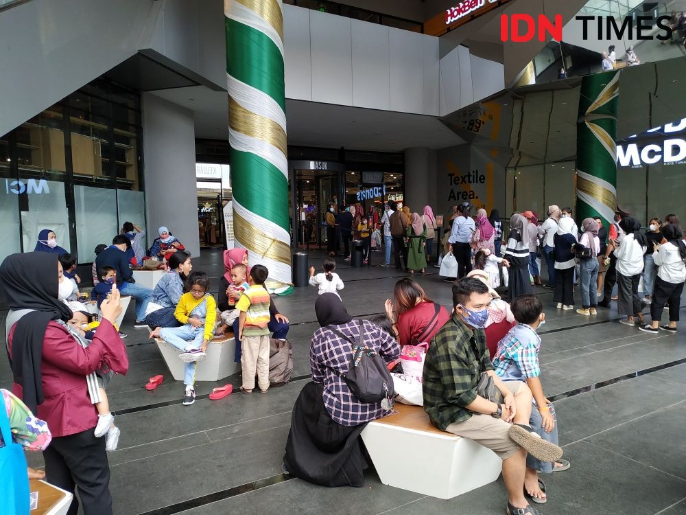 Pembeli Berkerumun di Pasar Baru Bandung, Disdagin: Kami Kecolongan