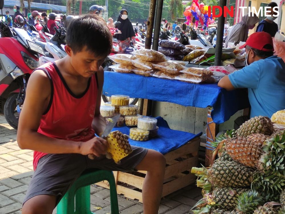 Jangan Dibuang! Ini Manfaat Bagian Tengah Nanas dan Putihnya Semangka