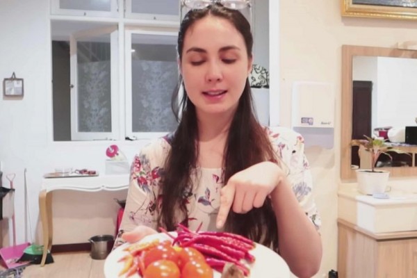 10 Momen Seru Aktivitas Sahur Arumi Bachsin, Masak buat Satu Rumah!