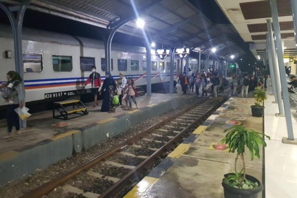 Berikut Syarat Dapat Tiket KA Non Mudik di Daop 9 Jember