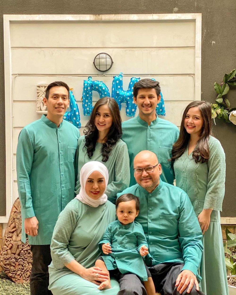 Divonis Kanker, 10 Potret Randi Suami Tasya Kamila dan Keluarga