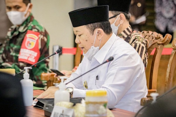 Idulfitri di Rumah Saja, Bupati Jember: Adik Saya Direnggut COVID-19