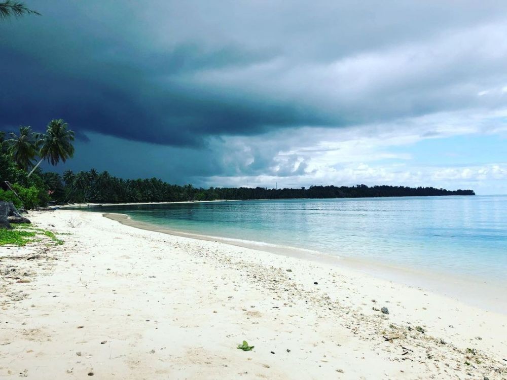 Inilah Tempat Wisata  di  Kepulauan Mentawai  dari Air Terjun Hingga Pantai